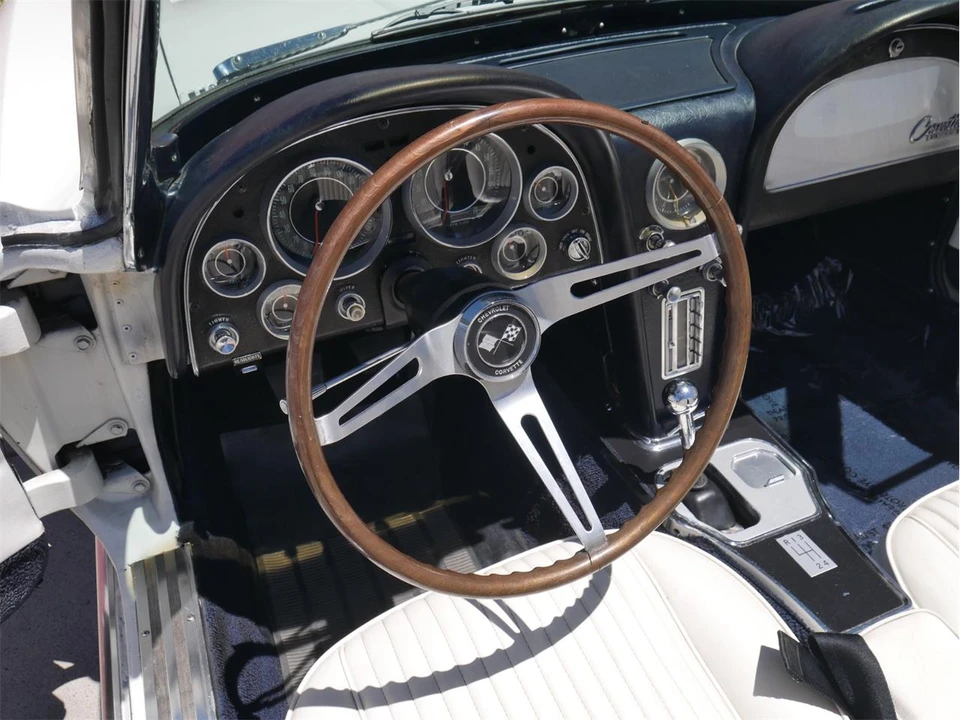 1964 Chevrolet Corvette C2 - Image 17 of 31
