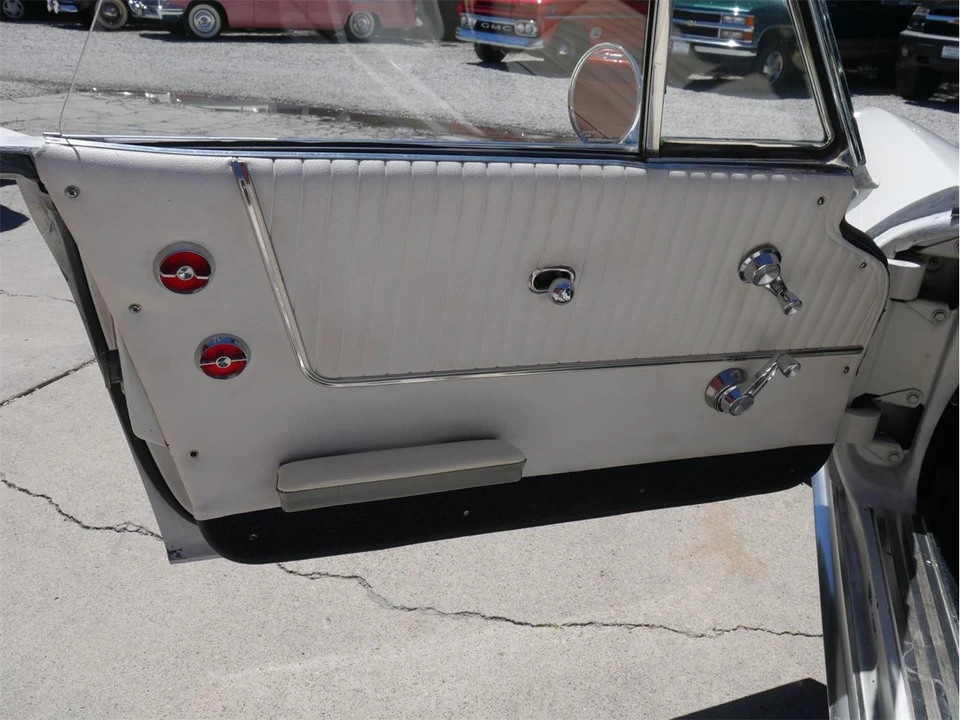 1964 Chevrolet Corvette C2 - Image 29 of 31