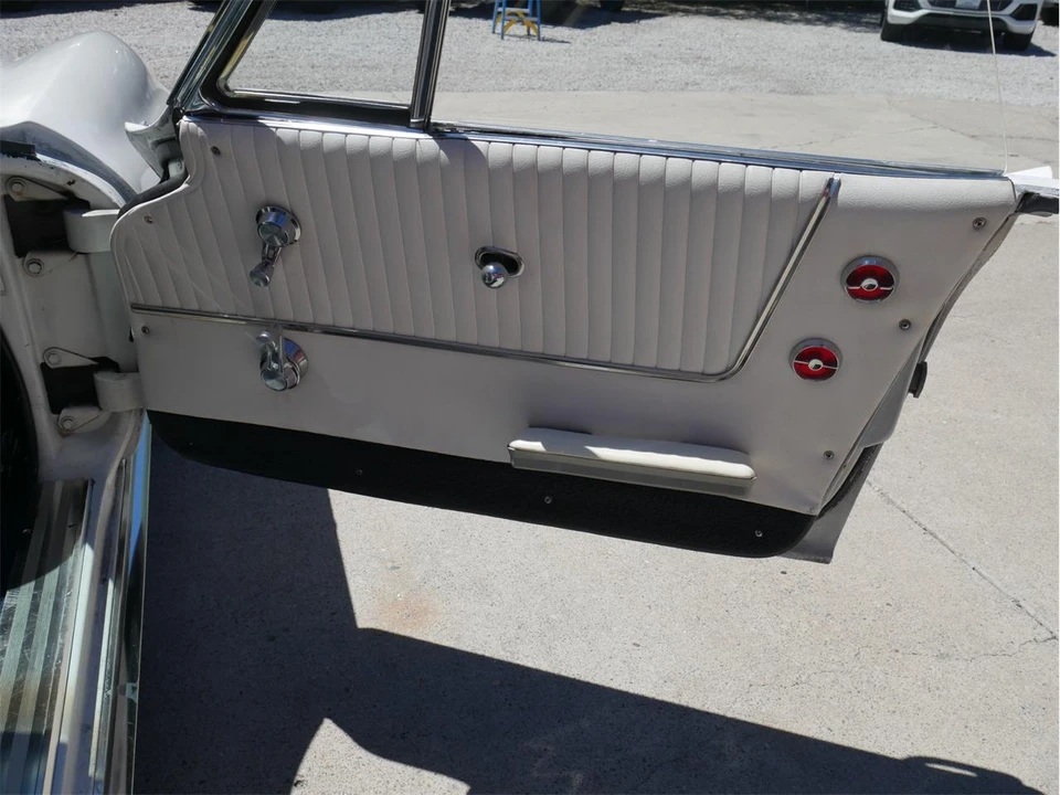 1964 Chevrolet Corvette C2 - Image 30 of 31