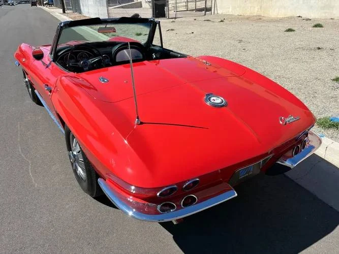 1964 Chevrolet Corvette C2 - Image 16 of 24
