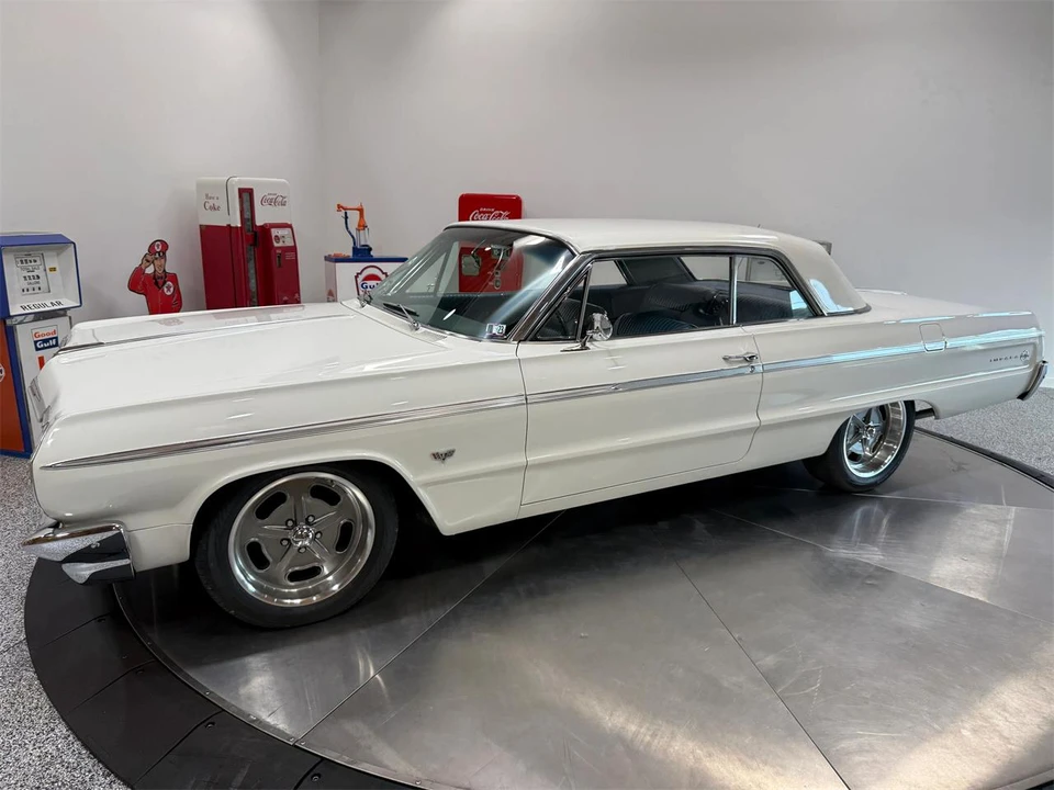 1964 Chevrolet Impala 3rd Gen - Image 9 of 31