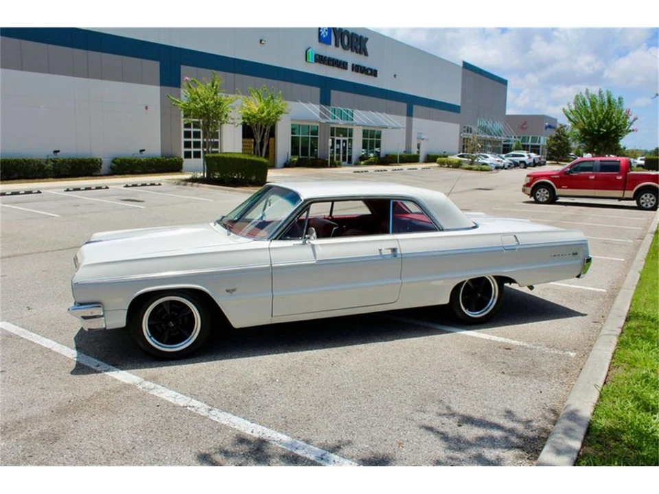 1964 Chevrolet Impala SS 3rd Gen - Image 25 of 31