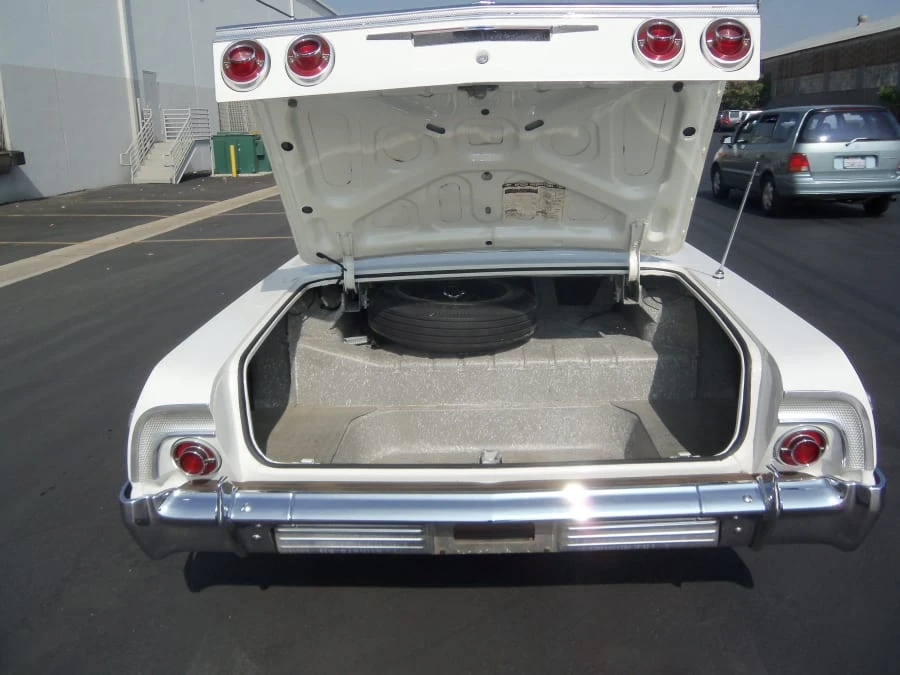 1964 Chevrolet Impala SS 3rd Gen - Image 5 of 7