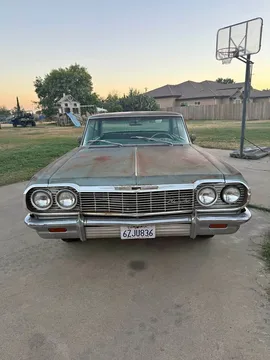 1964 Chevrolet Impala SS Sedan 4D