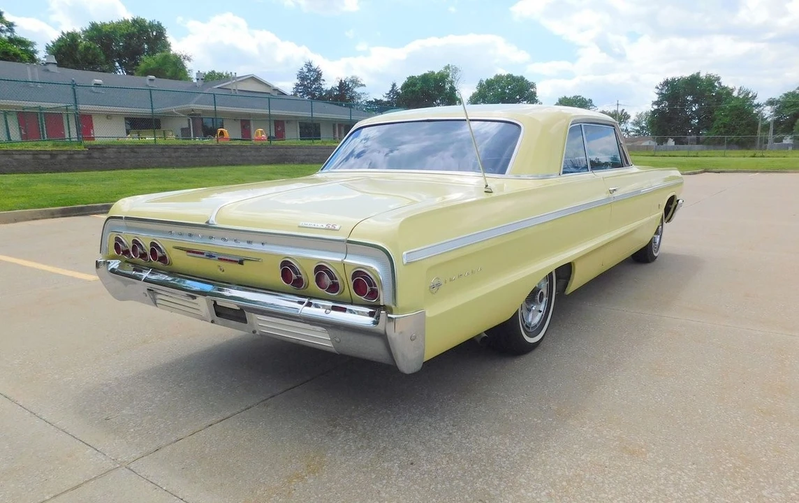 1964 Chevrolet Impala SS 3rd Gen - Image 26 of 31
