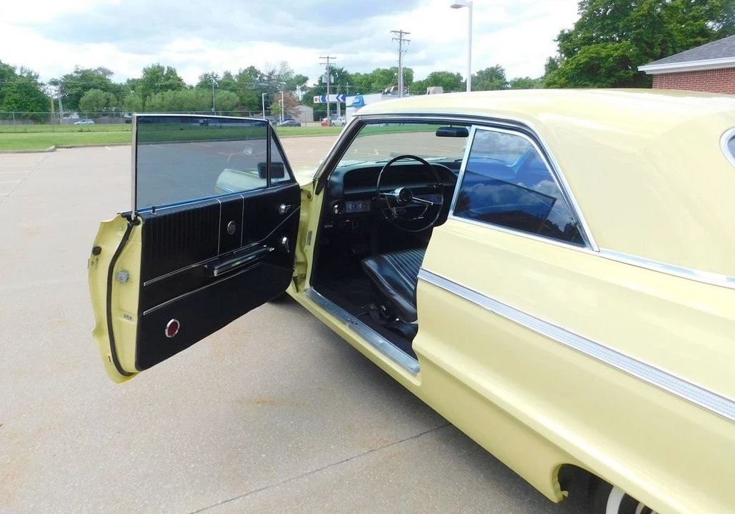 1964 Chevrolet Impala SS 3rd Gen - Image 10 of 31