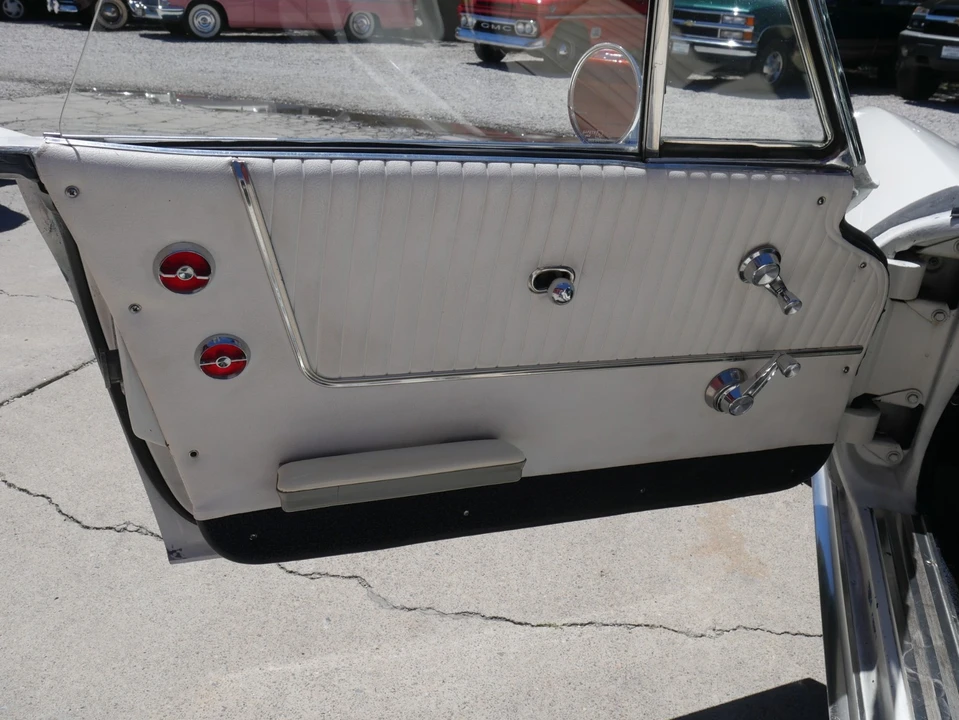 1964 Chevrolet Corvette C2 - Image 31 of 31