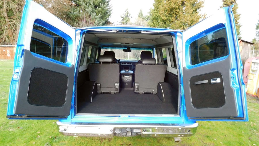1964 Chevrolet Suburban 5th Gen - Image 7 of 12