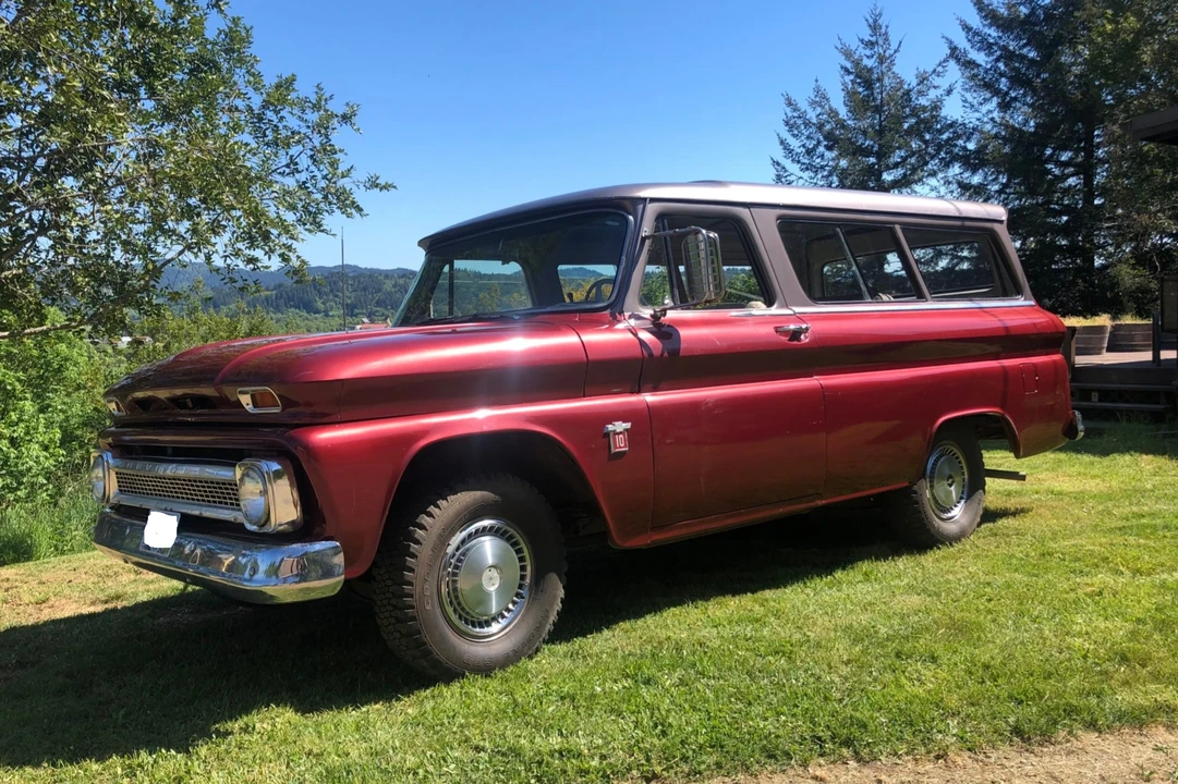 1964 Chevrolet Suburban 5th Gen - Image 4 of 31