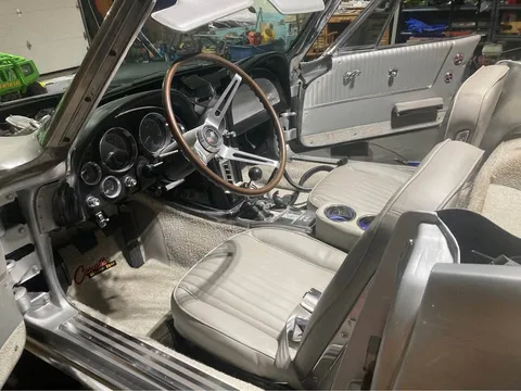 1964 Chevrolet Corvette C2 - Image 4 of 9