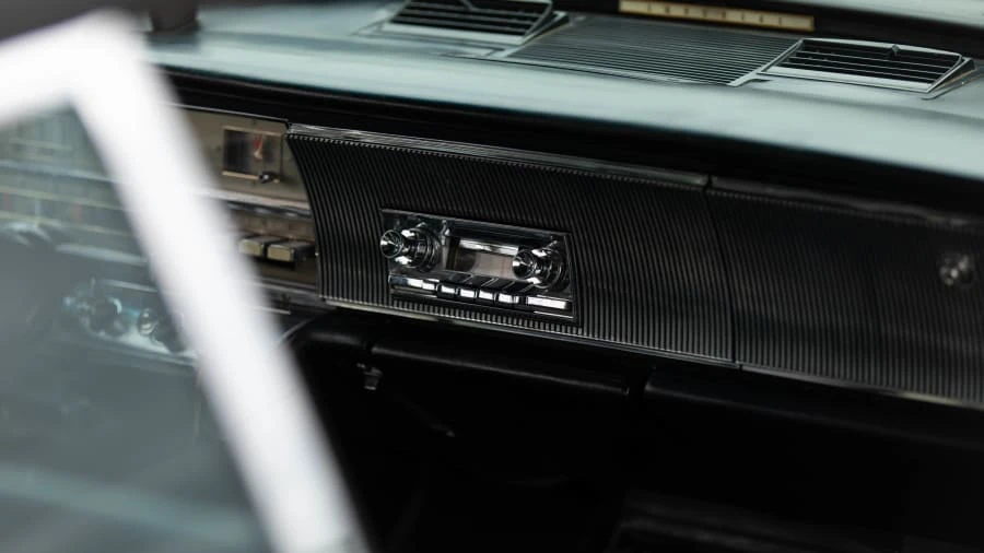 1964 Chrysler Imperial 2nd Gen - Image 15 of 21