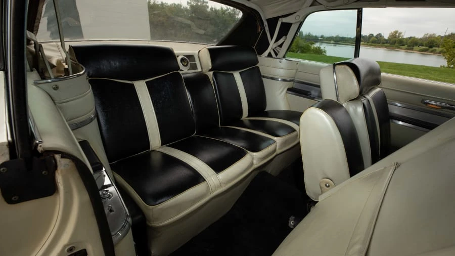 1964 Chrysler Imperial 2nd Gen - Image 18 of 21