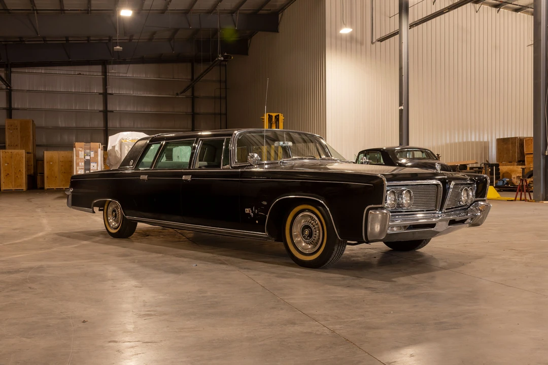 1964 Chrysler Imperial 2nd Gen - Image 25 of 29