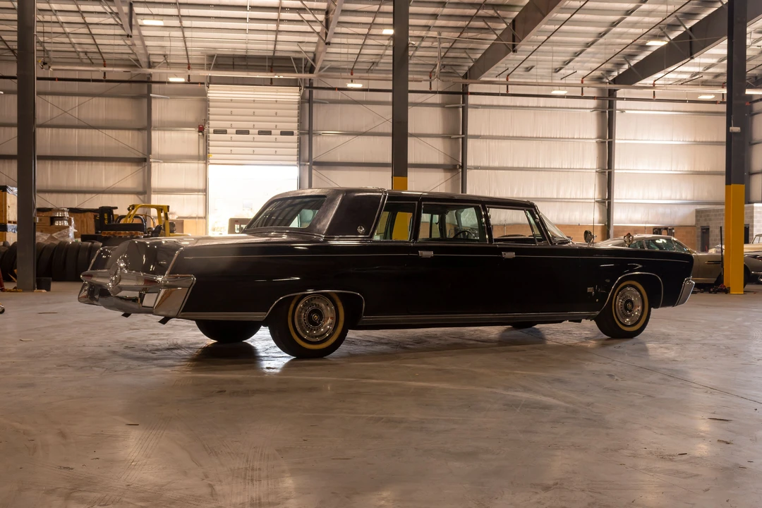 1964 Chrysler Imperial 2nd Gen - Image 2 of 29