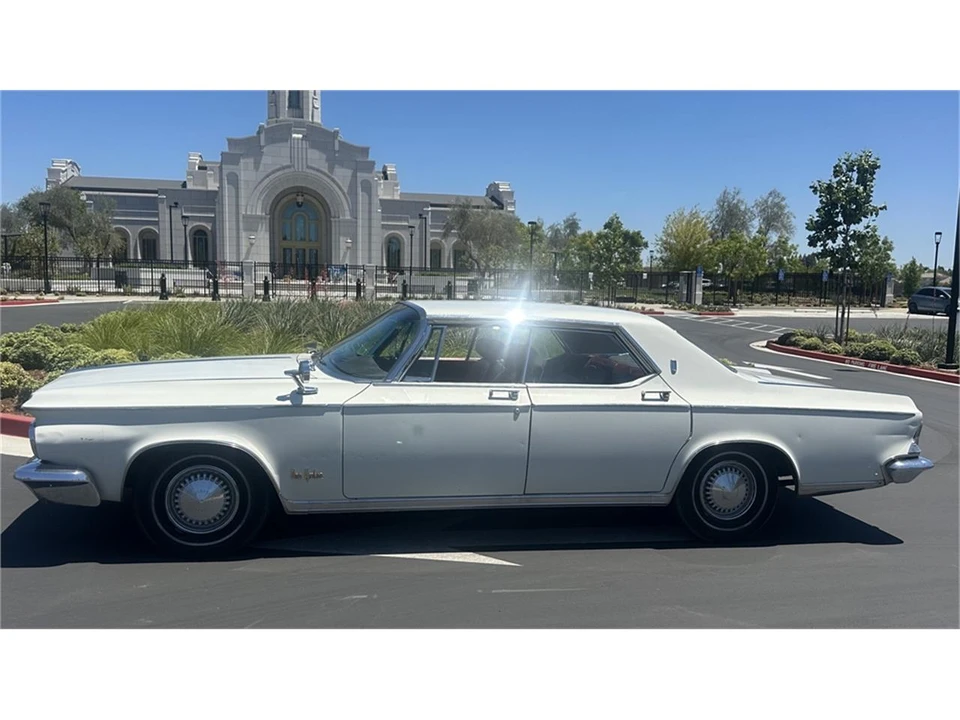 1964 Chrysler New Yorker - Image 3 of 31