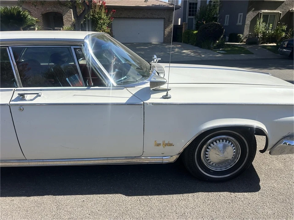 1964 Chrysler New Yorker - Image 15 of 31