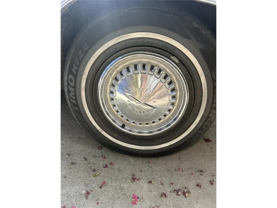 1964 Chrysler New Yorker - Image 19 of 31