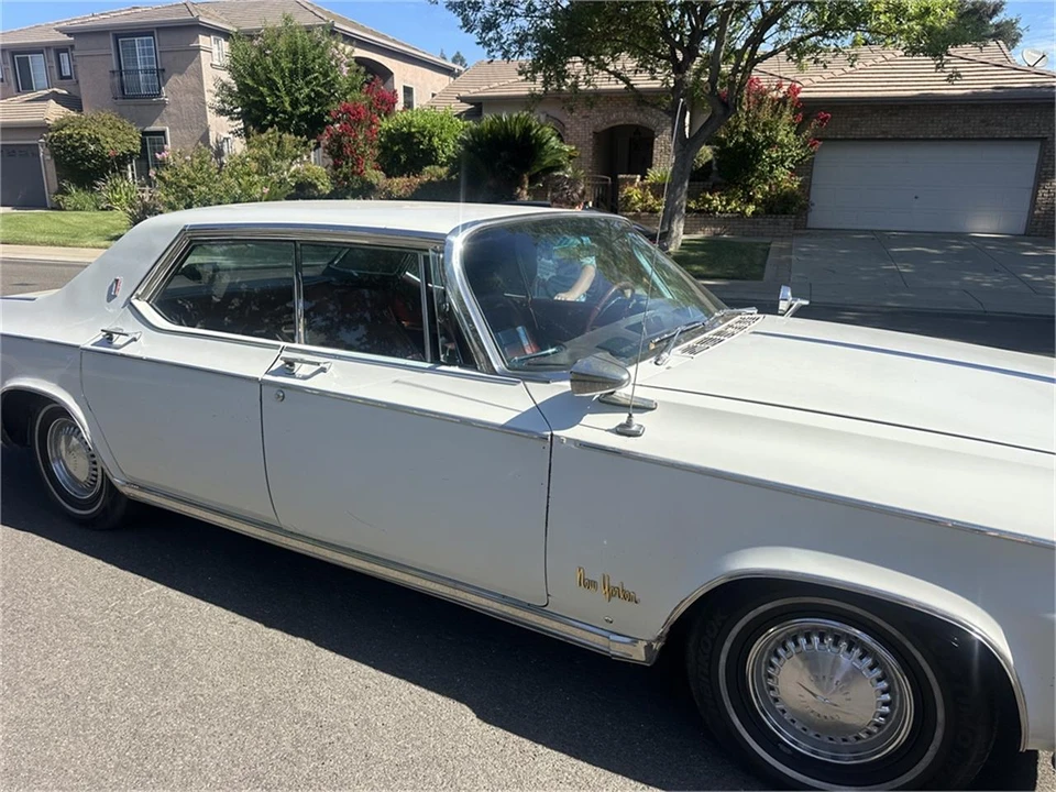 1964 Chrysler New Yorker - Image 16 of 31