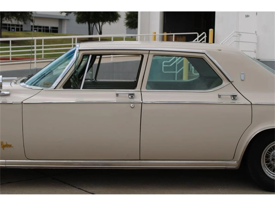 1964 Chrysler New Yorker - Image 28 of 31