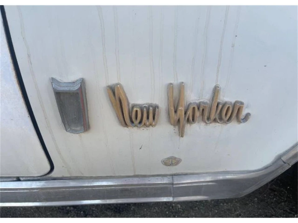 1964 Chrysler New Yorker - Image 7 of 12