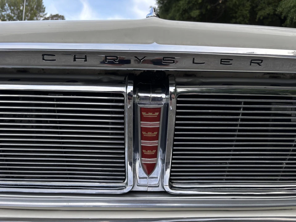 1964 Chrysler New Yorker - Image 22 of 31