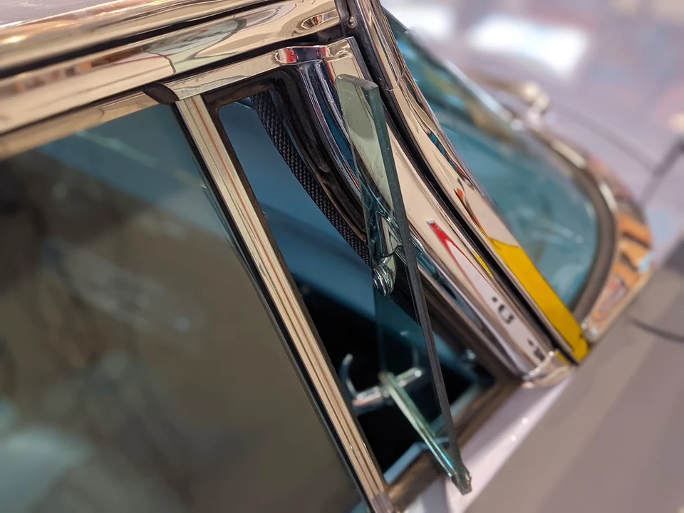 1964 Chrysler New Yorker - Image 29 of 31