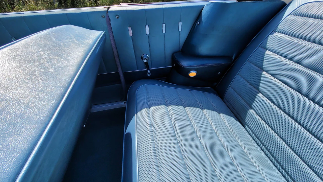 1964 Chrysler Newport - Image 22 of 31