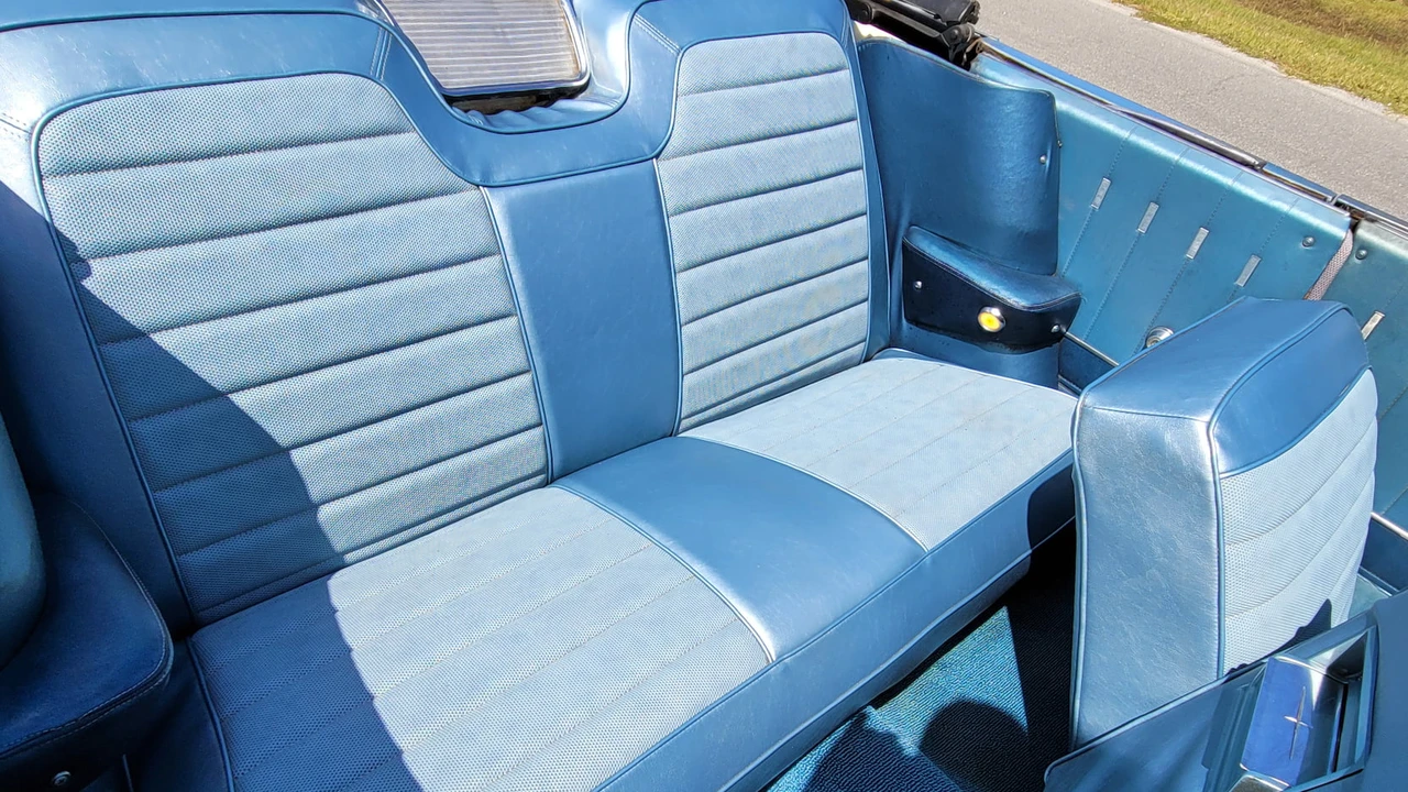 1964 Chrysler Newport - Image 24 of 31