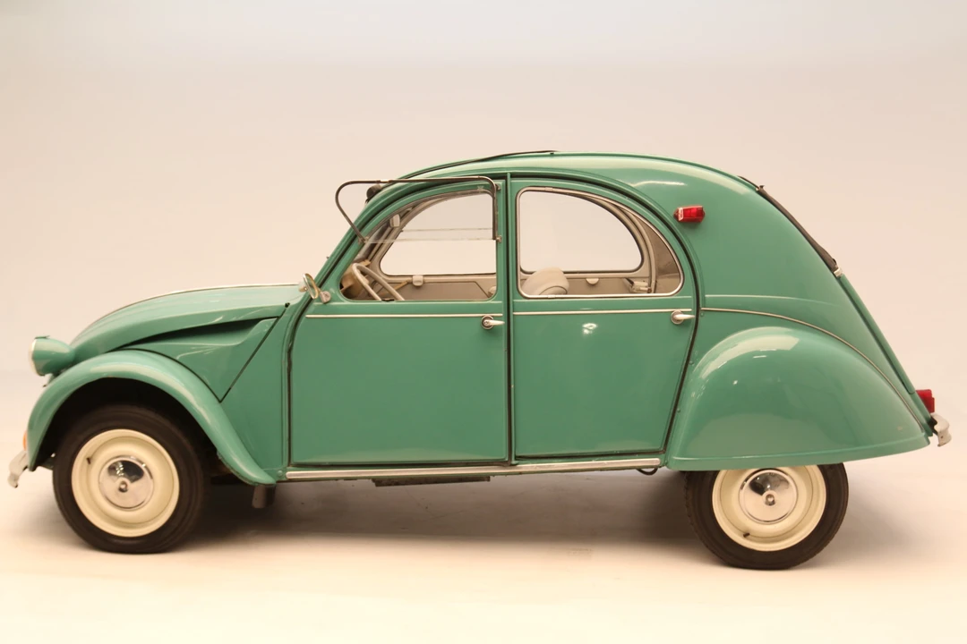 1964 Citroen 2CV - Image 2 of 31