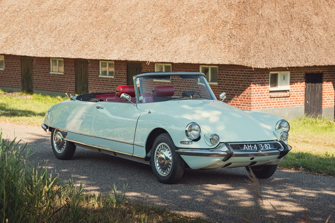 1964 Citroen DS19 - Image 14 of 31