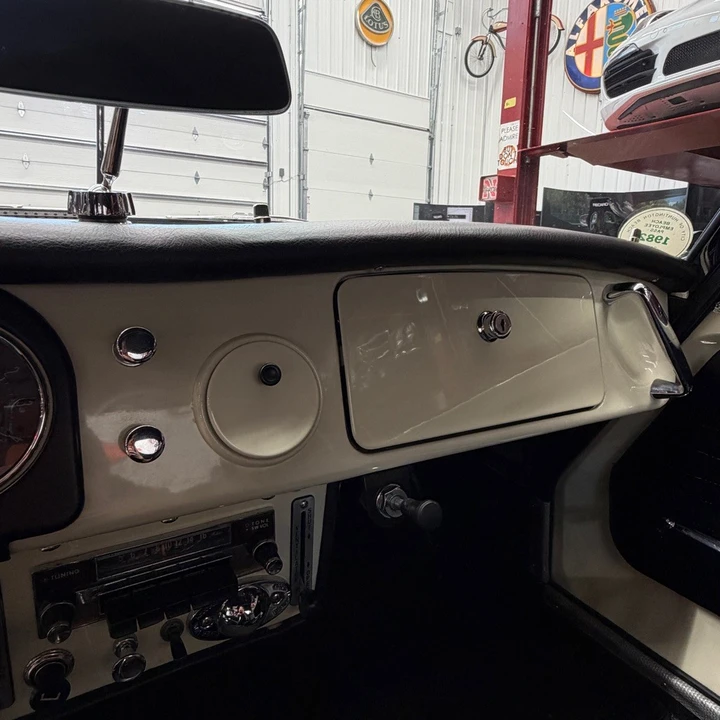 1964 Nissan Datsun Sports - Image 14 of 29