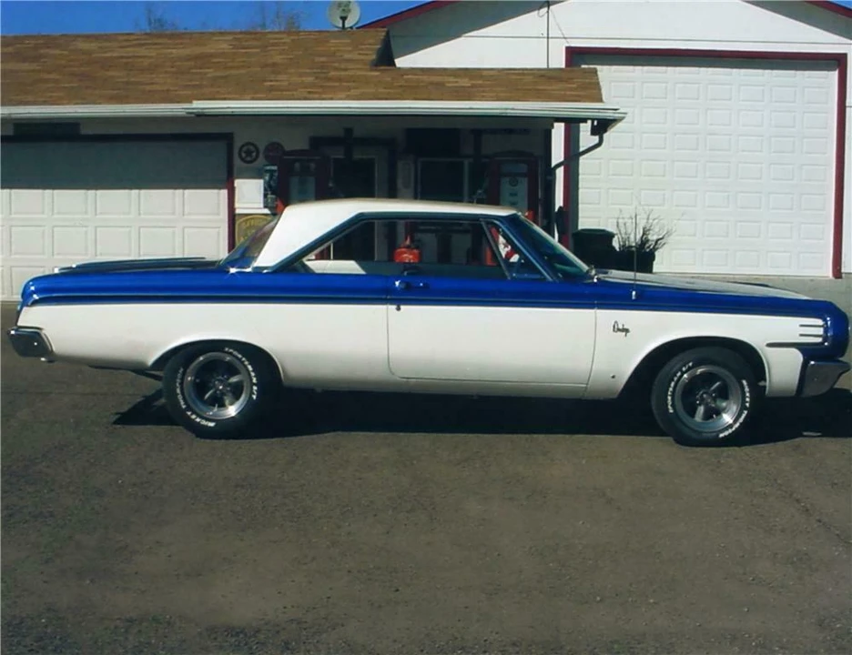 1964 Dodge 330 & 440 & 880 - Image 2 of 3