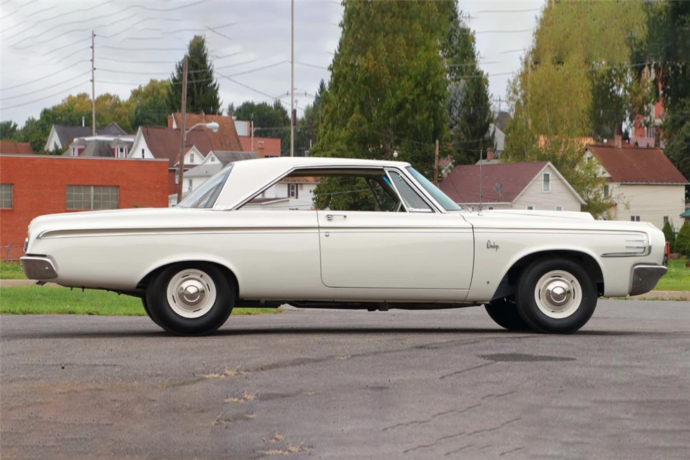 1964 Dodge 330 & 440 & 880 - Image 5 of 5