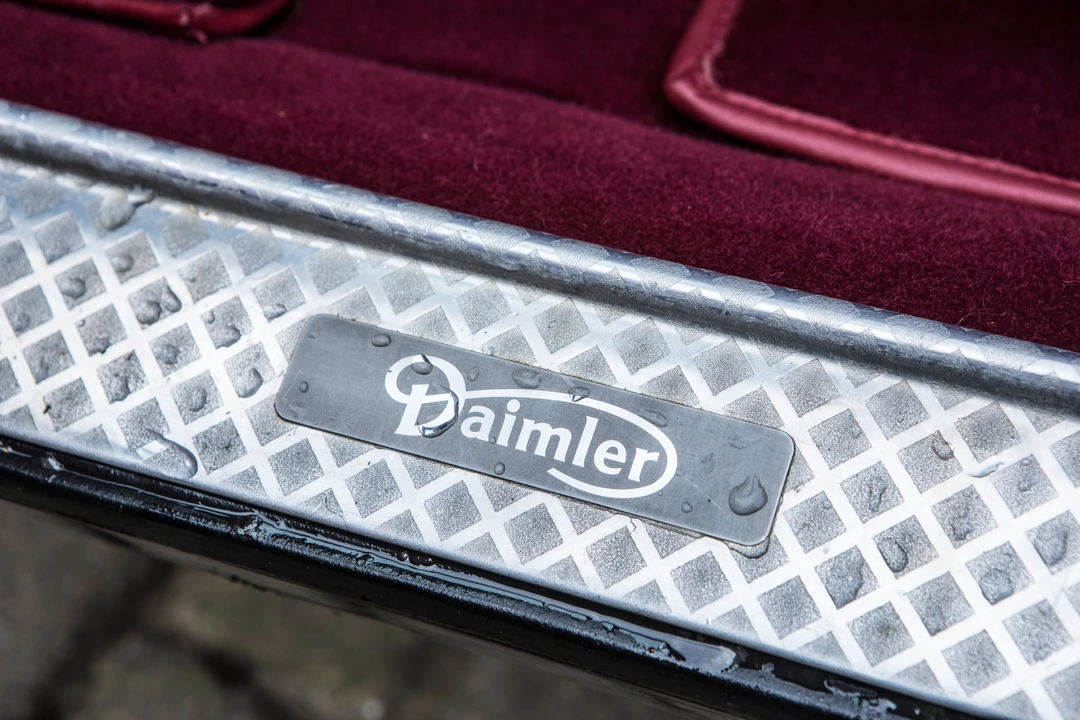 1964 Daimler SP250 - Image 10 of 26