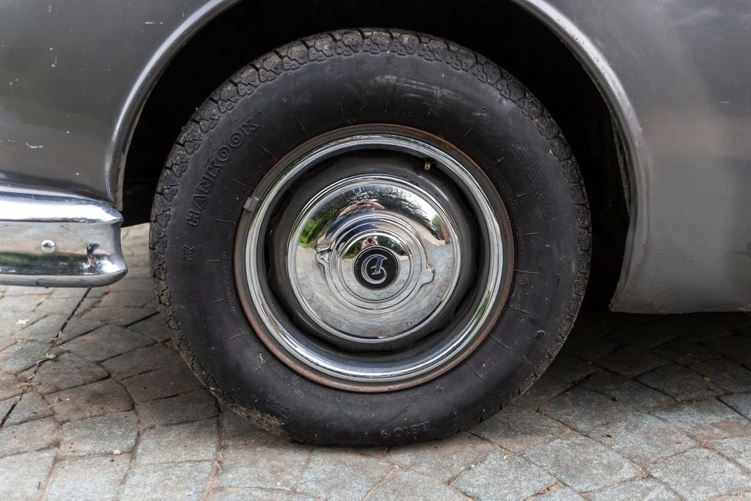1964 Daimler SP250 - Image 13 of 30