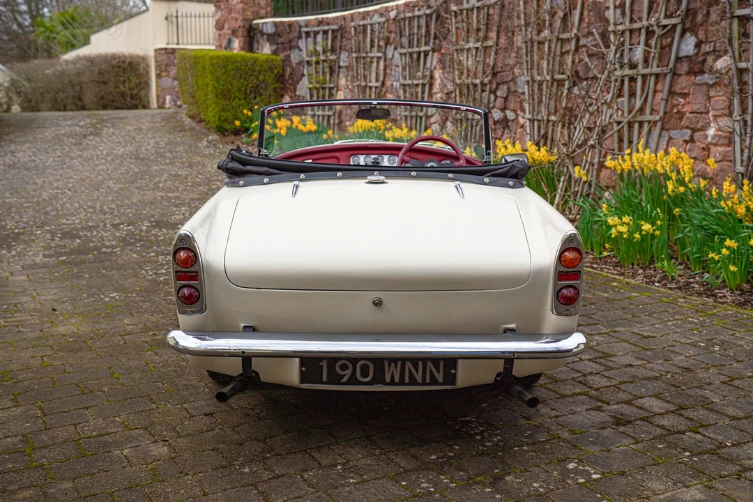 1964 Daimler SP250 - Image 12 of 30