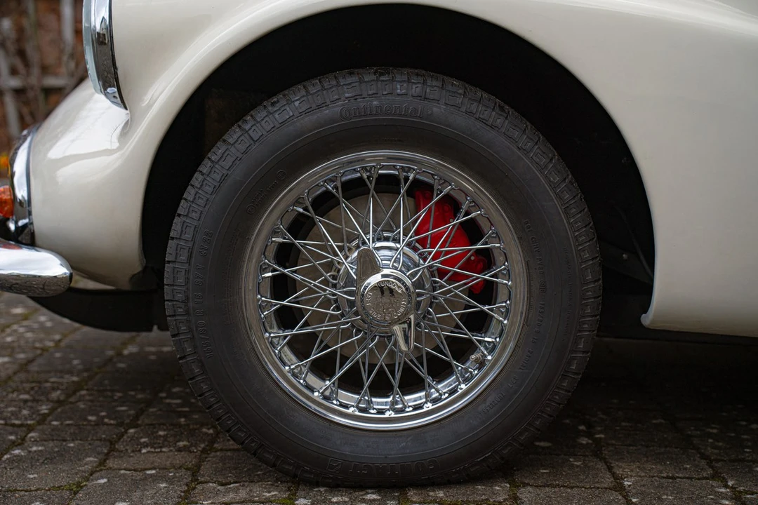 1964 Daimler SP250 - Image 30 of 30
