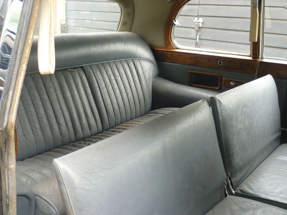 1964 Daimler - Image 2 of 3
