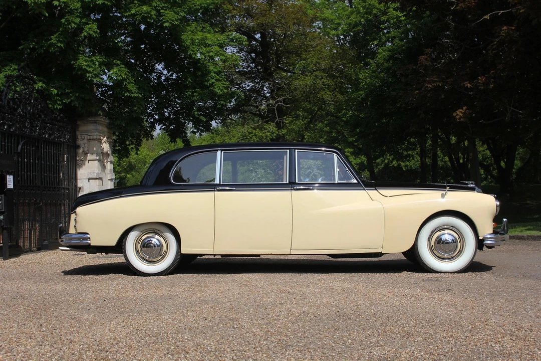 1964 Daimler - Image 12 of 30
