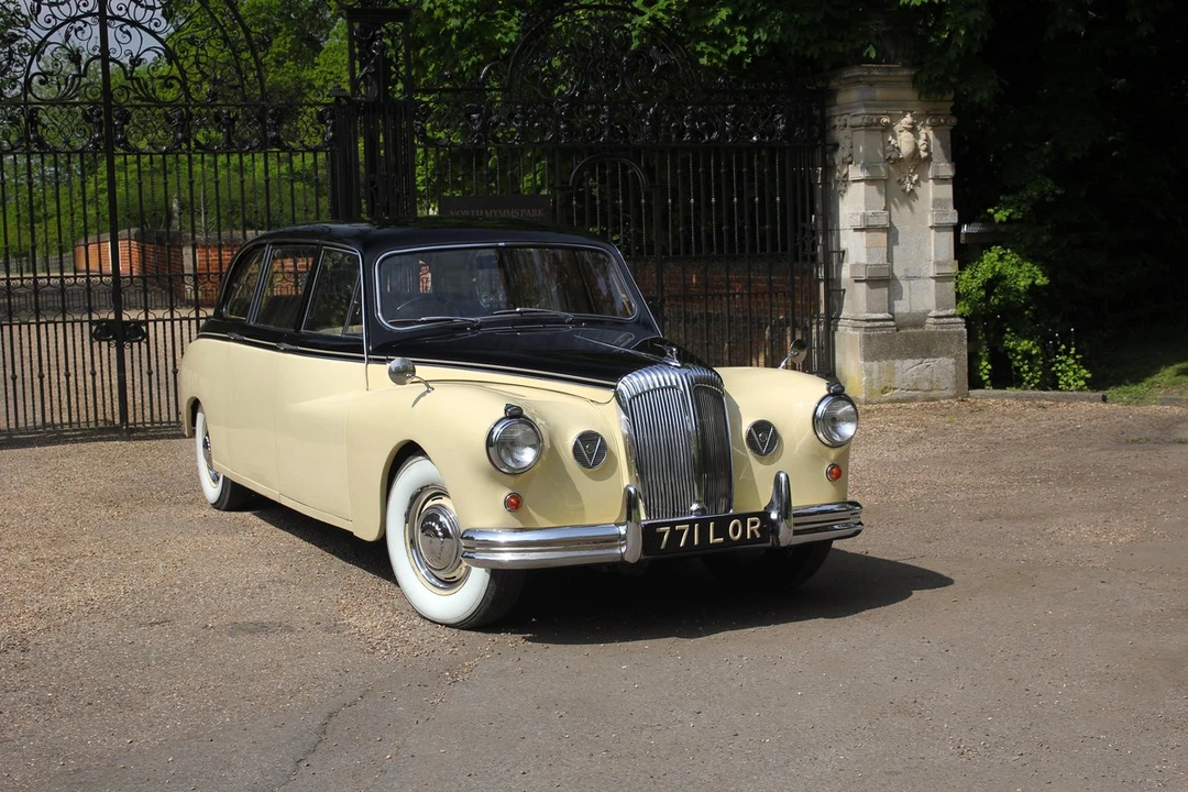 1964 Daimler - Image 6 of 30