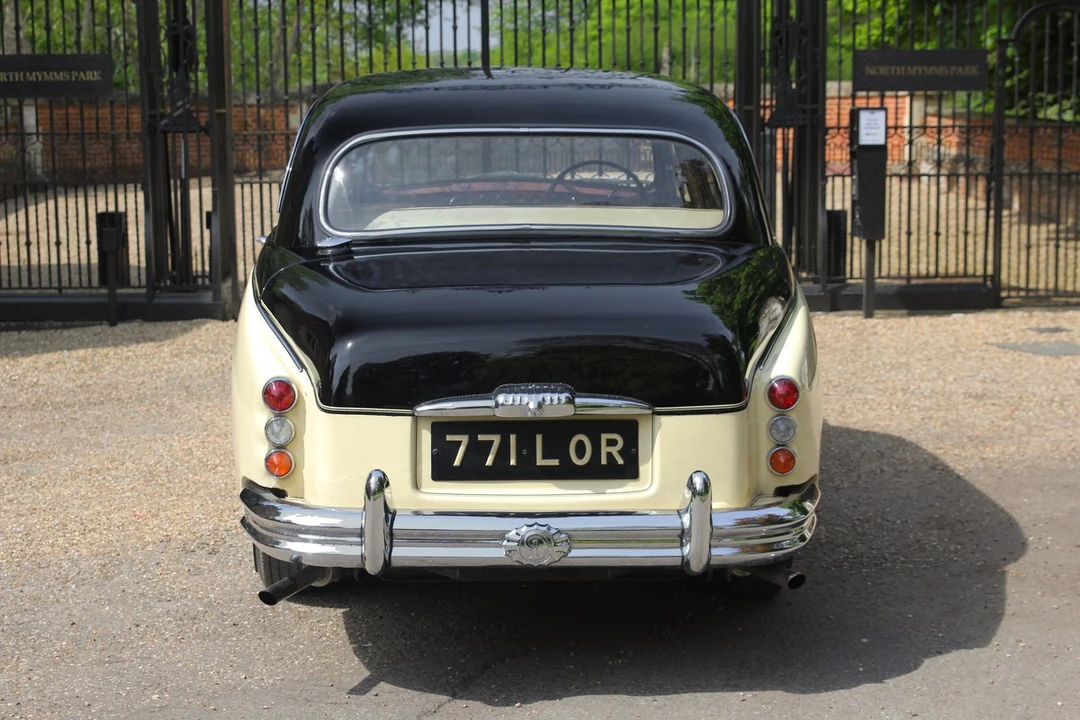 1964 Daimler - Image 22 of 30