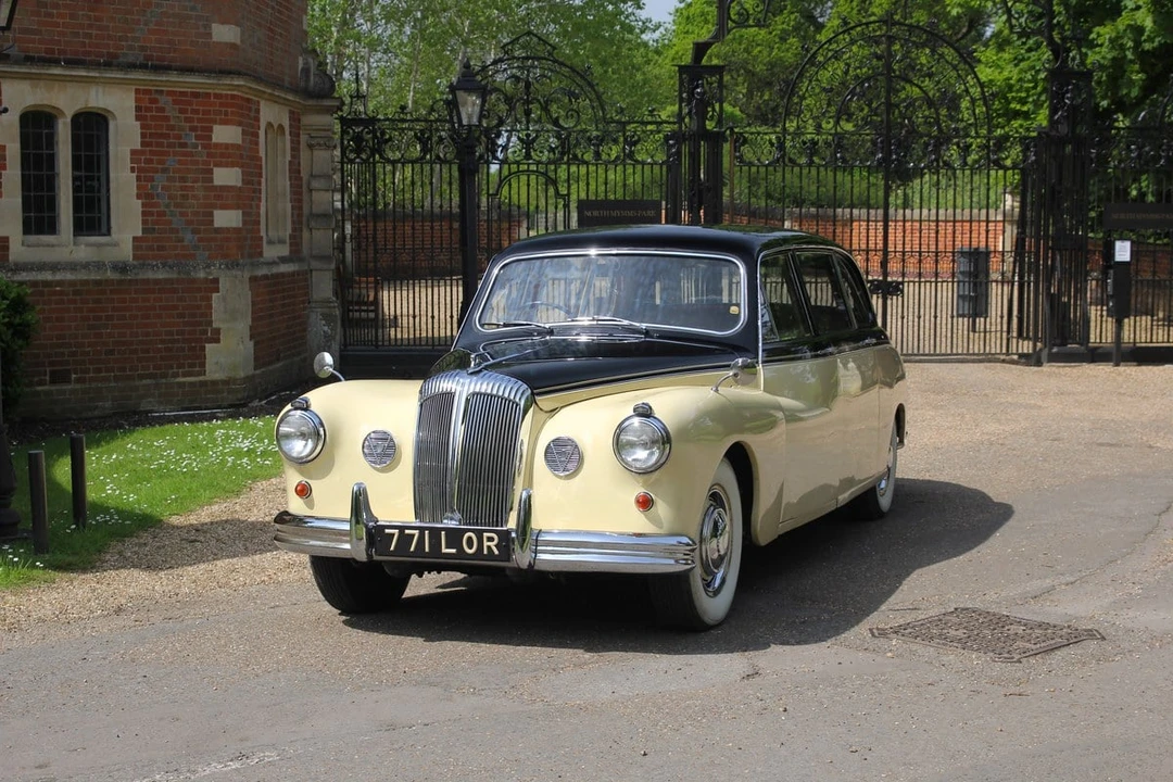 1964 Daimler - Image 26 of 30