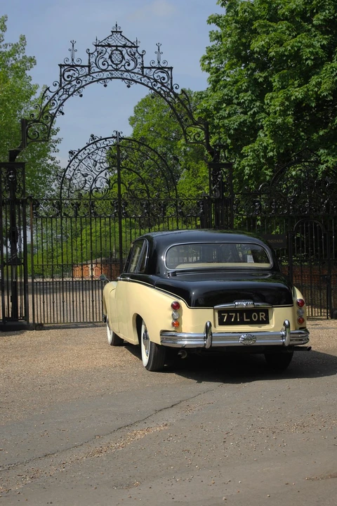 1964 Daimler - Image 25 of 30
