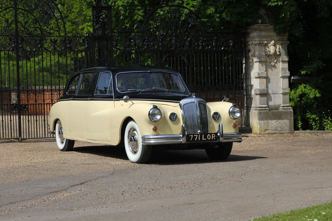 1964 Daimler - Image 19 of 30