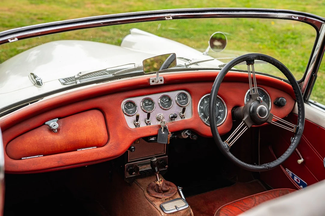 1964 Daimler SP250 - Image 28 of 30
