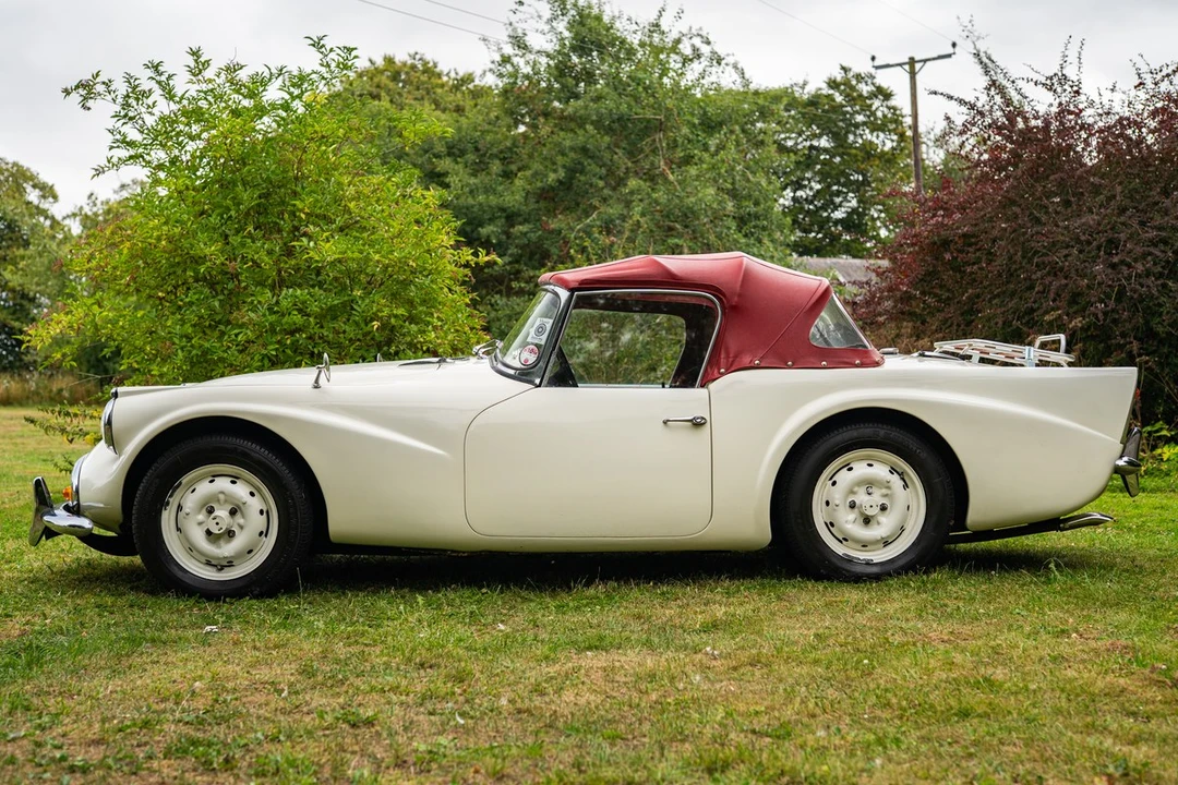 1964 Daimler SP250 - Image 11 of 30