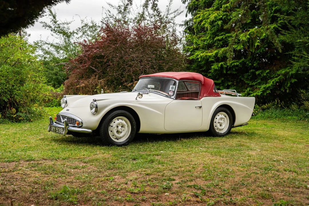 1964 Daimler SP250 - Image 10 of 30