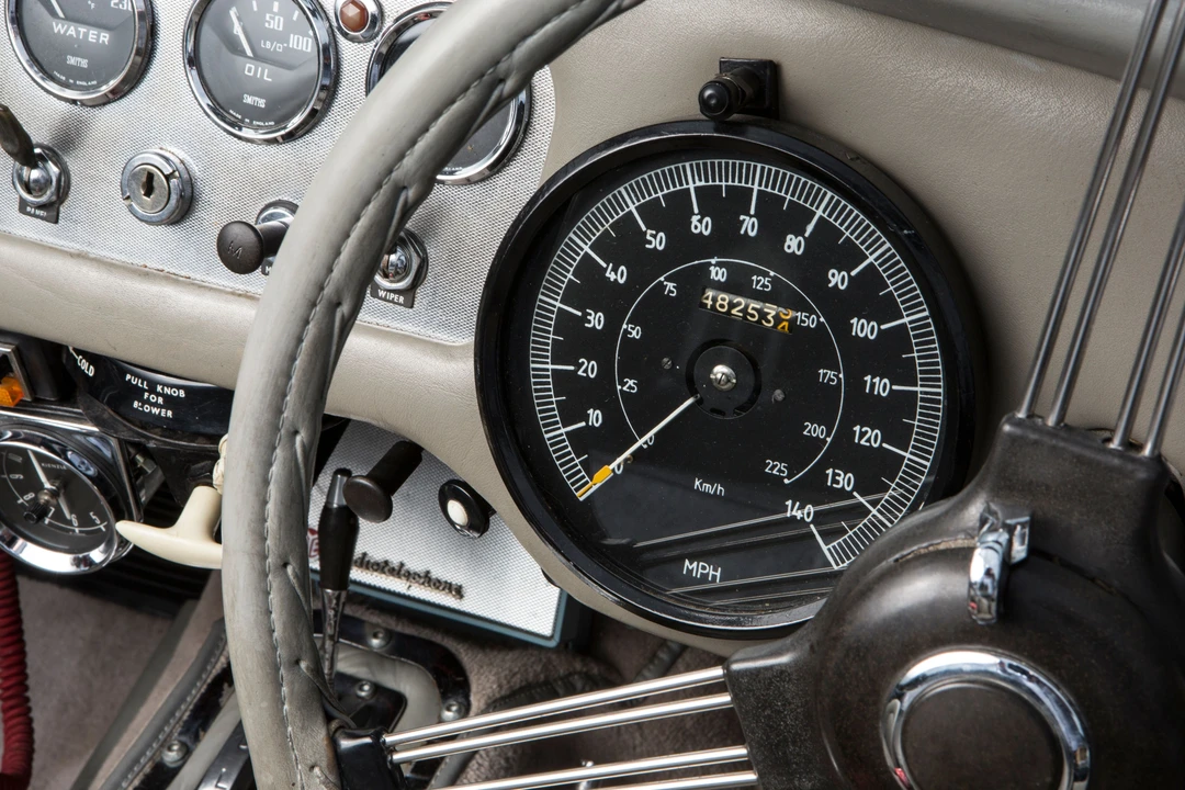 1964 Daimler SP250 - Image 8 of 23