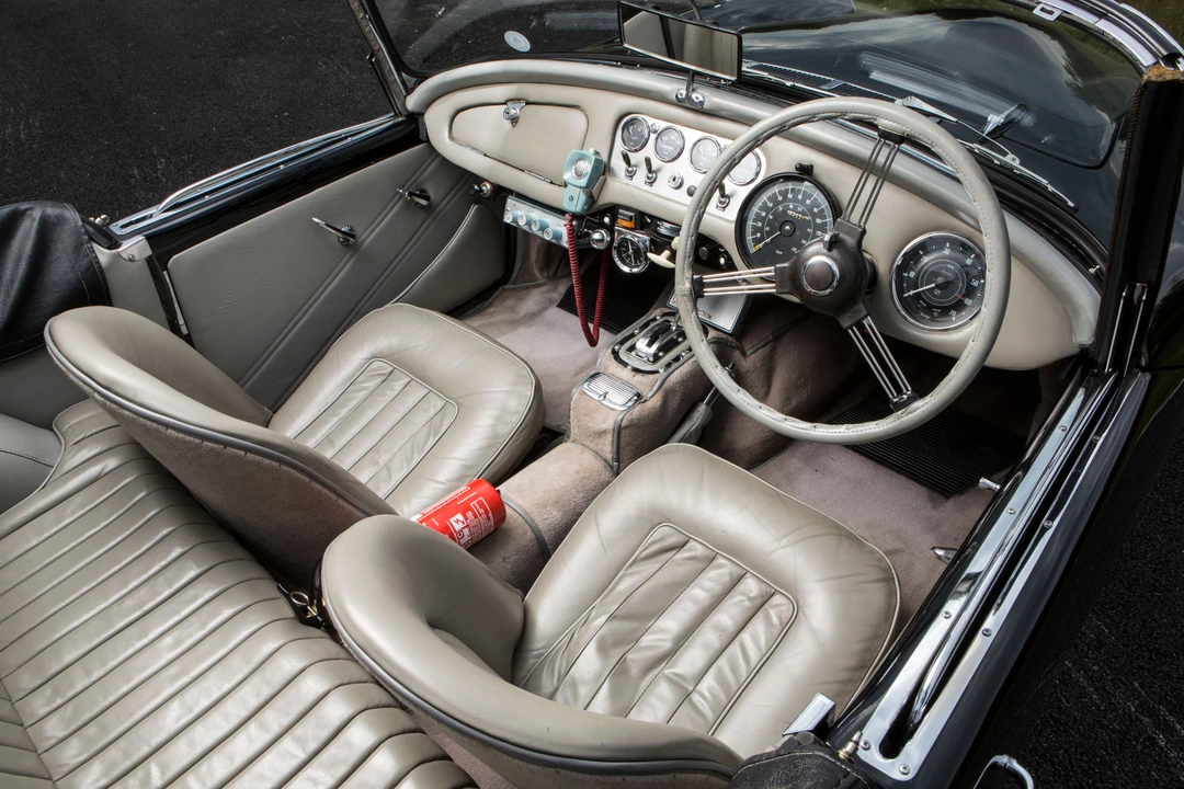 1964 Daimler SP250 - Image 9 of 23