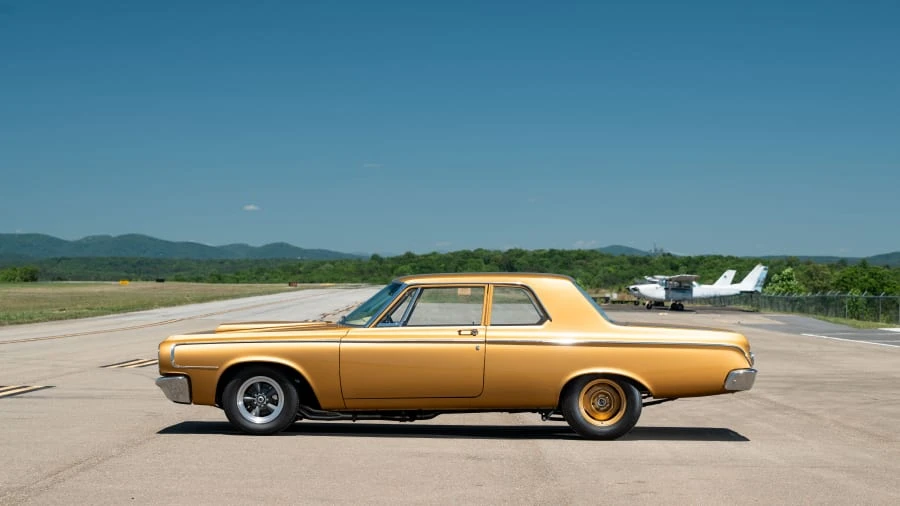 1964 Dodge 330 & 440 & 880 - Image 2 of 31
